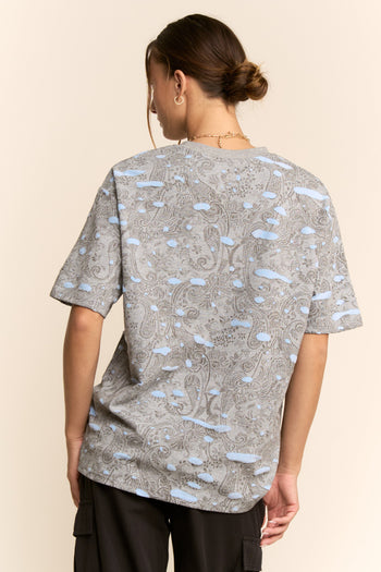 Davi & Dani Relaxed Fit Paisley Print Top in Grey Blue