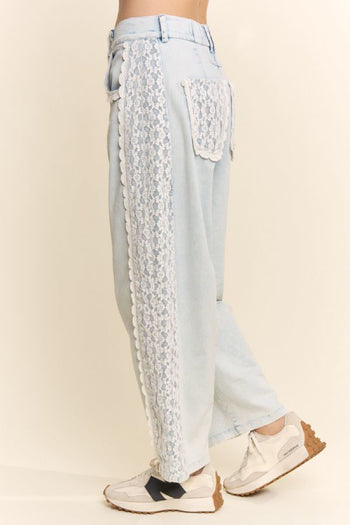 Davi & Dani Baggy High Waisted Lace Trim Jeans in Light Denim
