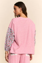 Load image into Gallery viewer, Davi &amp; Dani Waffle Knit and Floral Print Top with Ruffle Heart Detail in Pink Multi
