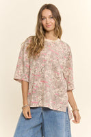 Davi & Dani Relaxed Fit Paisley Print Top in Pink Peach