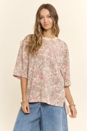 Davi & Dani Relaxed Fit Paisley Print Top in Pink Peach
