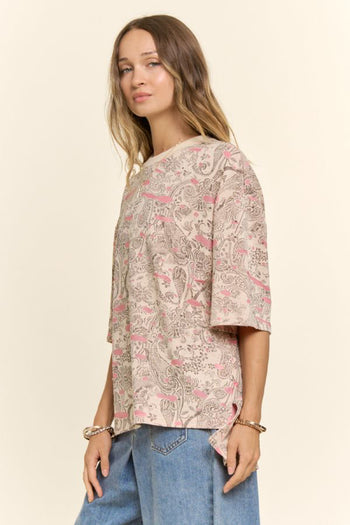 Davi & Dani Relaxed Fit Paisley Print Top in Pink Peach