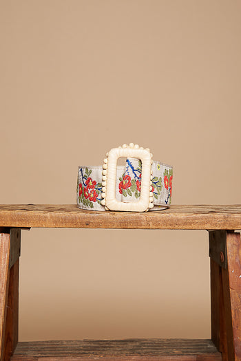 POL Floral Rattan Buckle Belt in Cream/Ruby