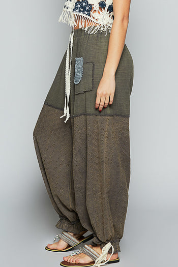 POL Floral Eyelet Lace and Double Gauze Joggers in Charcoal