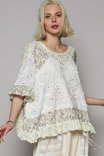 Load image into Gallery viewer, POL Textured Top with Floral Print Details in Off White
