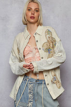 Load image into Gallery viewer, POL Denim Top with Crochet Sleeves and Floral Print Flower Patches in Natural
