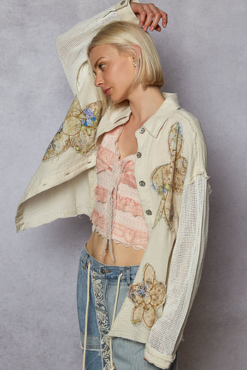POL Denim Top with Crochet Sleeves and Floral Print Flower Patches in Natural