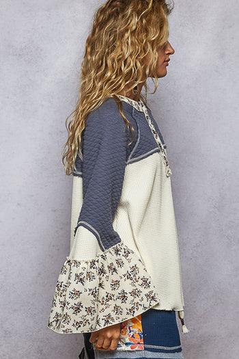 POL Contrasting Mixed Top with Ruffle Sleeves in Navy/Natural