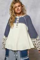 POL Contrasting Mixed Top with Ruffle Sleeves in Navy/Natural