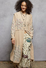 Load image into Gallery viewer, POL Double Gauze Half Button Front Duster with Large Floral Flower Patches in Beige
