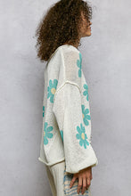 Load image into Gallery viewer, POL Lightweight Flower Print Knit Sweater in Ivory
