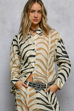 Load image into Gallery viewer, POL Contrasting Animal Print Top in Cream Zebra Multi
