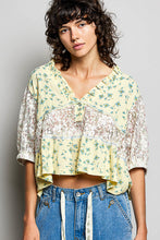 Load image into Gallery viewer, POL Floral Print Gauze Top in Yellow Floral
