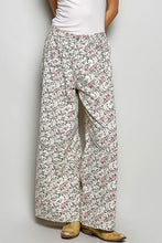 Load image into Gallery viewer, POL Floral Print Pants with Studded Details in Cream Floral
