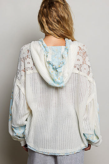 POL Floral Patchwork Balloon Sleeve Top in Off White/Blue