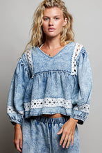 Load image into Gallery viewer, POL Vintage Washed Twill Top with Lace Detail in Denim
