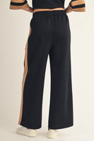 Jodifl Side Contrast Accent Casual Pants in Black