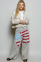 Load image into Gallery viewer, POL Contrasting Print Twill and Knit CROPPED Jacket in Natural
