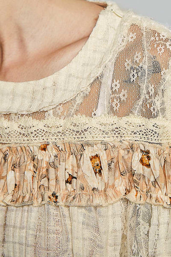 POL Floral Ruffle Zip Accent Ribbed Top in Natural