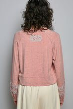 Load image into Gallery viewer, POL SEMI CROPPED Jersey Knit Top with Contrasting Floral Print Details in Soft Pink
