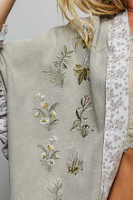 Load image into Gallery viewer, POL Vintage Floral Thermal Cardigan in Sand
