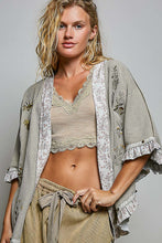 Load image into Gallery viewer, POL Vintage Floral Thermal Cardigan in Sand

