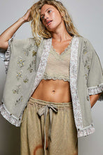 Load image into Gallery viewer, POL Vintage Floral Thermal Cardigan in Sand

