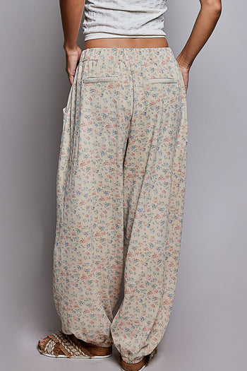 POL Knit Floral and Lace Detailed Joggers in Floral Multi