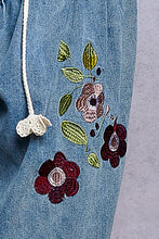 Load image into Gallery viewer, POL Floral Embroidered Wide-Leg Twill Pants in Denim
