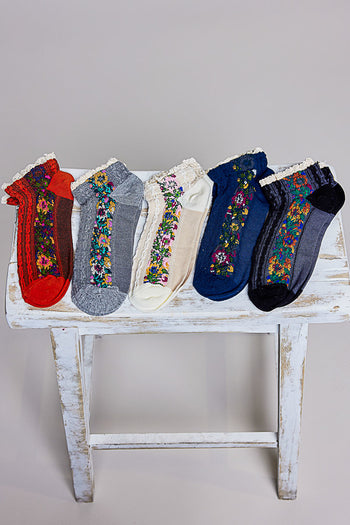 POL Floral Embroidered Lace Trim Crew Socks
