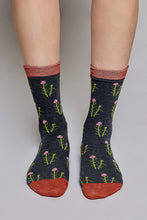 Load image into Gallery viewer, POL Assorted Floral Print Crew Socks
