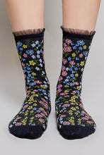 Load image into Gallery viewer, POL Floral Print Ruffle Crew Socks
