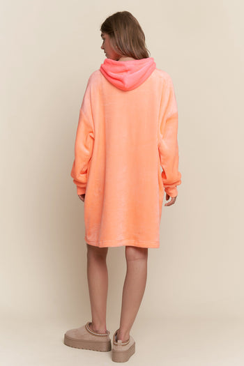 J.nna Neon Color Block Hooded Loungewear Dress in Neon Coral
