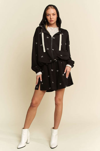 Davi & Dani Solid Color Jacket with Ribbon Embroidery in Black