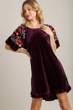 Load image into Gallery viewer, Umgee Velvet Mini Dress with Floral Embroidery in Eggplant

