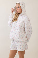 Load image into Gallery viewer, Veveret All-American Quilted Hoodie in White
