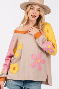 Sage+Fig OVERSIZED Multi Colored Daisy Patch Top in Mushroom