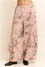Load image into Gallery viewer, Davi &amp; Dani Floral Print Wide Leg Pants in Pink
