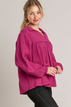 Load image into Gallery viewer, Umgee Cotton Gauze Collared V-Neck Top with Frays in Magenta
