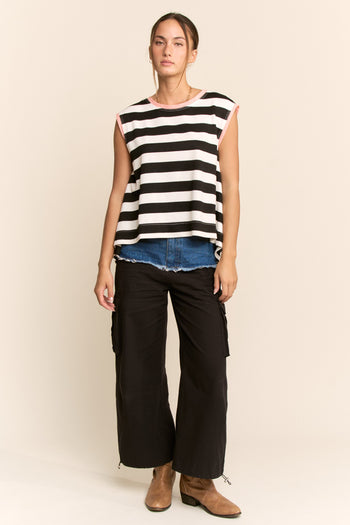 Davi & Dani Contrasting Striped Sleeveless Top in Black White