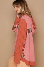 Load image into Gallery viewer, POL OVERSIZED Cotton and Plaid Hooded Top in Blush Brick
