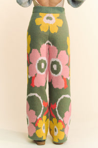 Davi & Dani Floral Print Pants in Sage Pink