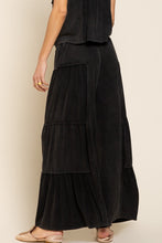 Load image into Gallery viewer, POL Contrasting Ribbed Knit Fabric Pants in Black
