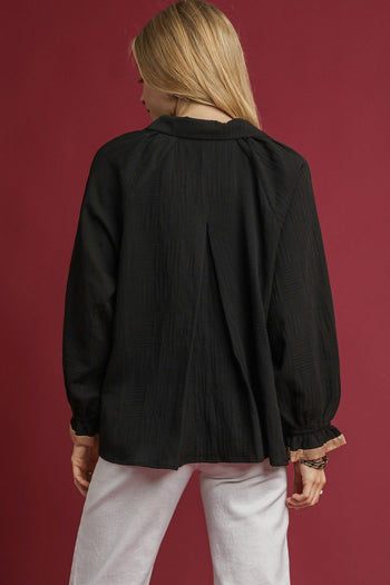 Umgee Textured Top with Contrasting Trim in Black
