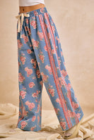 BiBi Floral Washed Denim Lace Contrast Side Pants in Denim