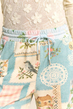 Load image into Gallery viewer, Davi &amp; Dani Floral Print Patchwork Joggers in Blue Combo
