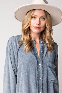 Easel Mineral Washed Tunic Shirt in Navy  Easel   