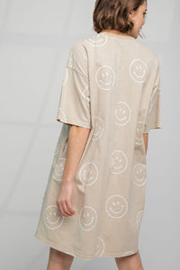 Easel Smiley Face Print T Shirt Dress in Khaki Dress Easel   