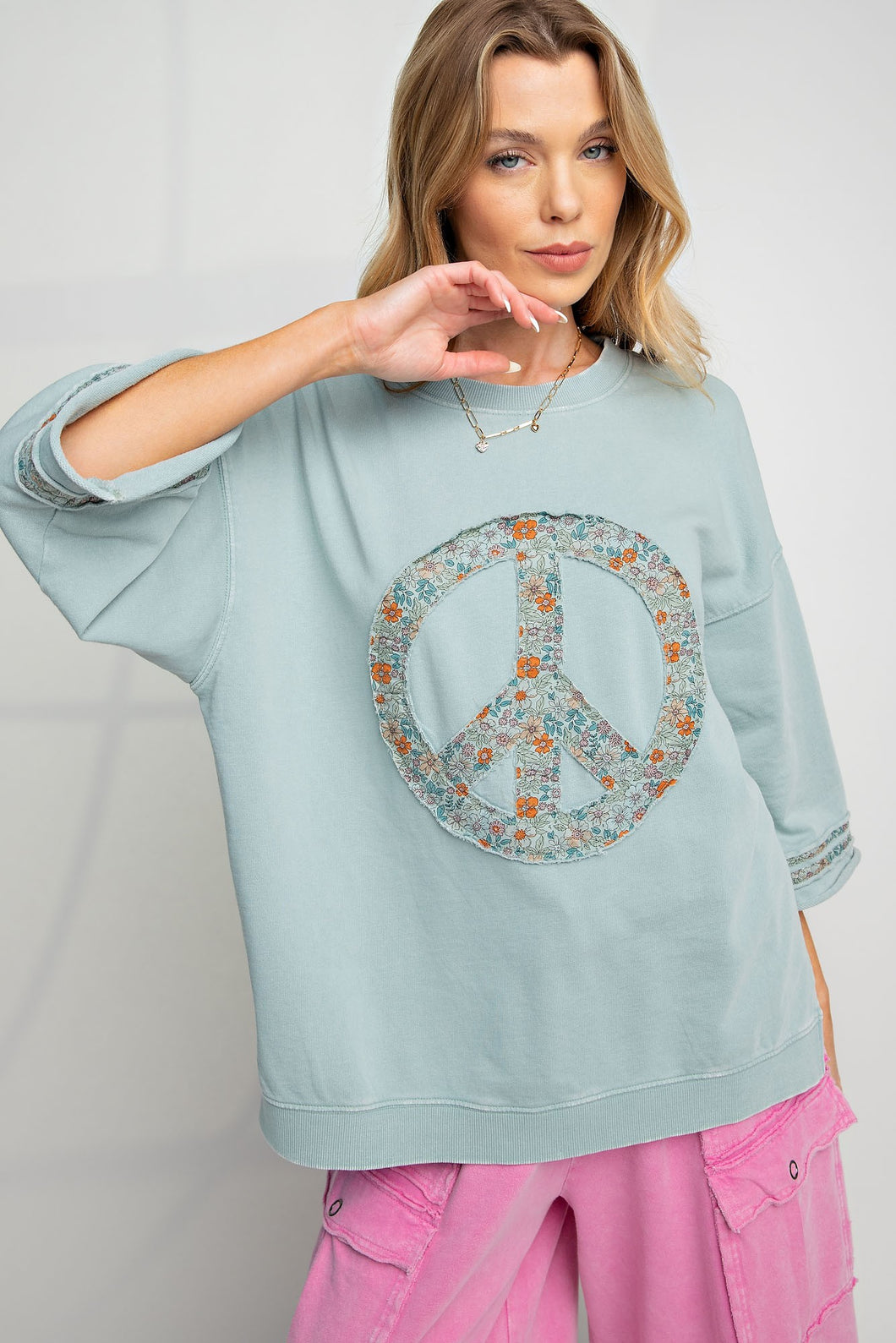 Easel Floral Peace Sign Pullover in Faded Blue Shirts & Tops Easel   