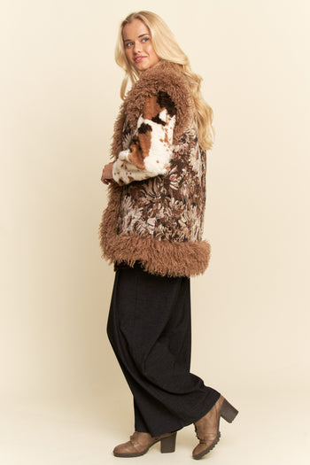 Davi & Dani Floral Jacquard and Faux Fur Trim Vest in Brown